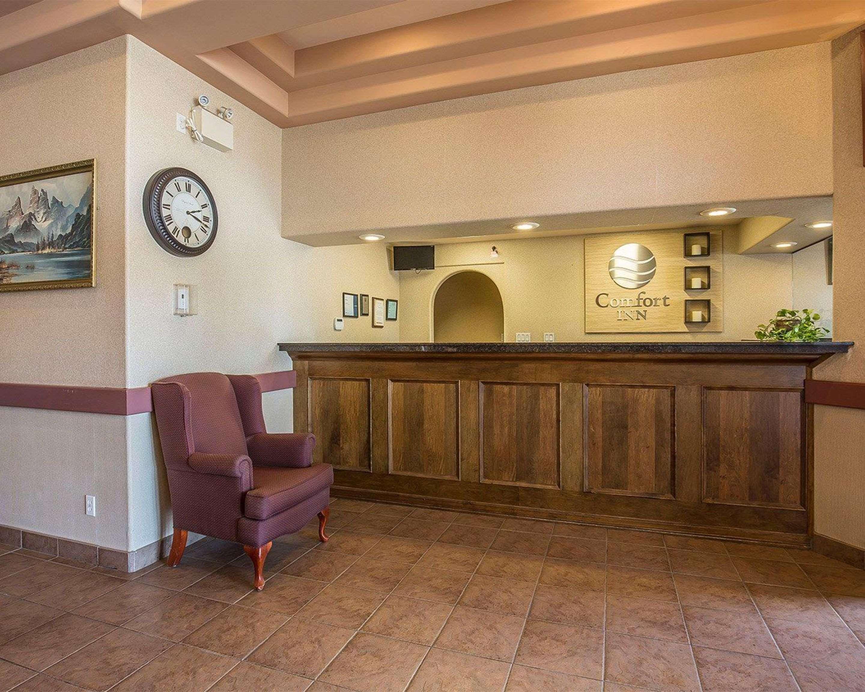 Comfort Inn Lethbridge Exterior foto